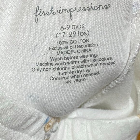 First Impression Kids Pajamas Size 6-9 Months (PRE-LOVED) - Picture 3 of 4